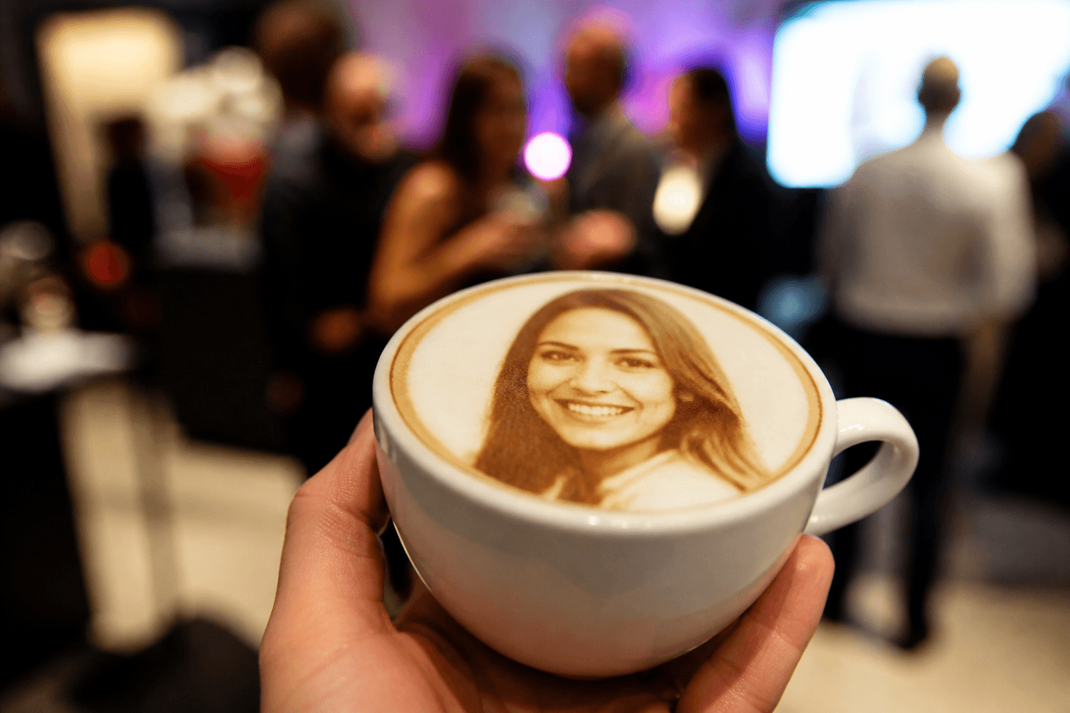 Guest selfie on latte foam
